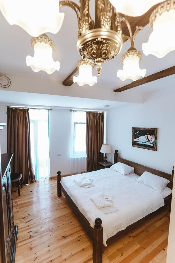 Hotel Verdzi Kutaiszi Kültér fotó