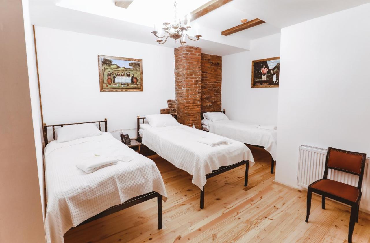 Hotel Verdzi Kutaiszi Kültér fotó