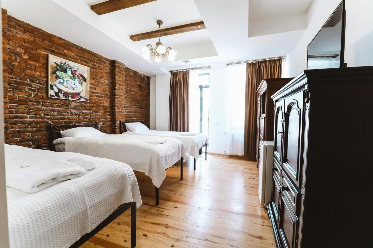 Hotel Verdzi Kutaiszi Kültér fotó
